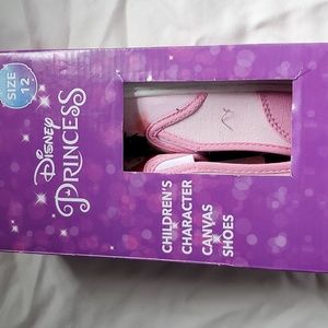 Children character canvas shoes